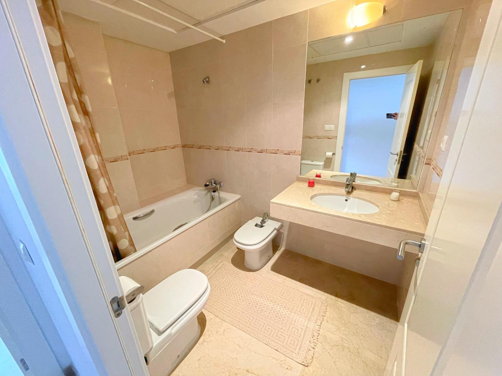 Apartamento En Mascarat Beach, Urb Oasis Beach 1 Apartment Алтеа Екстериор снимка