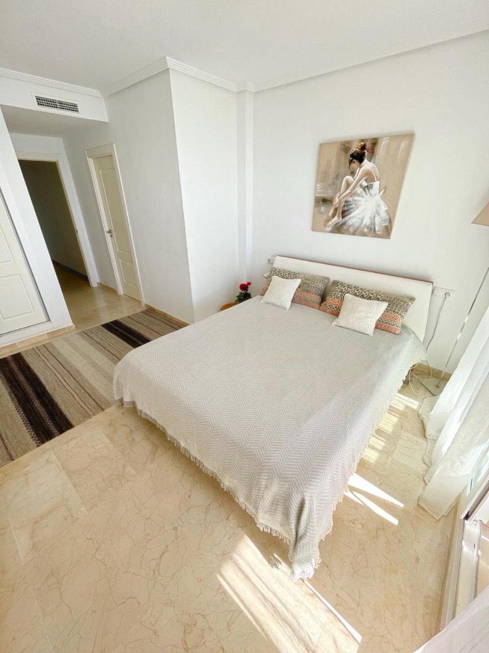 Apartamento En Mascarat Beach, Urb Oasis Beach 1 Apartment Алтеа Екстериор снимка